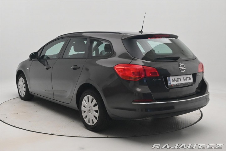 Opel Astra 1,7 CDTi 81kW Servisní kn 2013