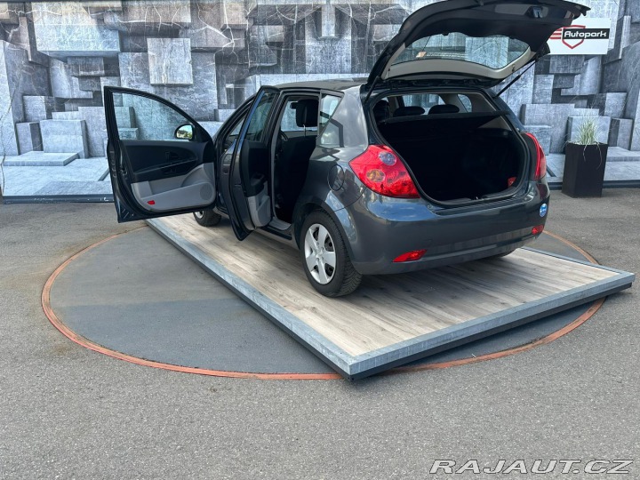 Kia Ceed 1.4i, 77KW 2008