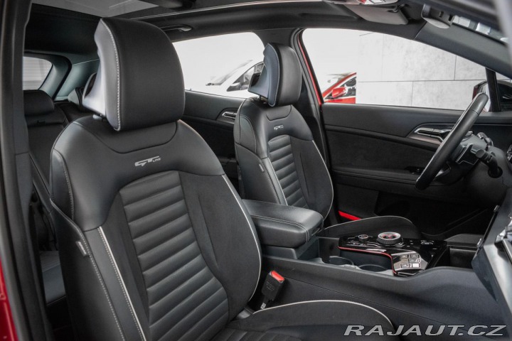 Kia Sportage 1.6T-GDi HEV 4x4*GT*ZÁRUK 2024