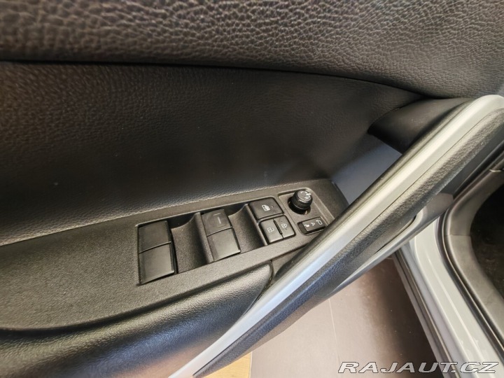 Toyota Corolla Cross 2.0 Hybrid (197 k) Comfor 2023