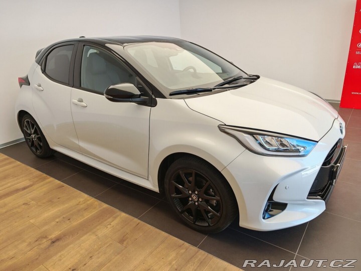 Toyota Yaris 1.5 Hybrid e-CVT Selectio 2023