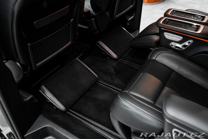 Mercedes-Benz V  2022