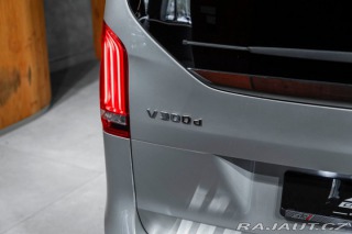 Mercedes-Benz V  2022