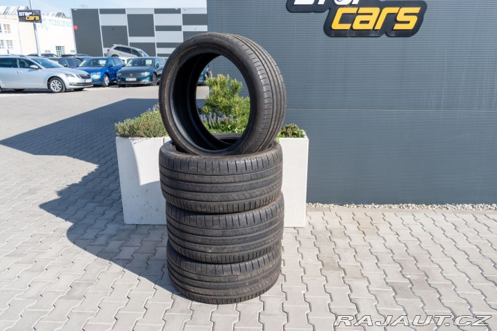 Porsche Cayenne 3.0 382kW*REZERVACE* 2025