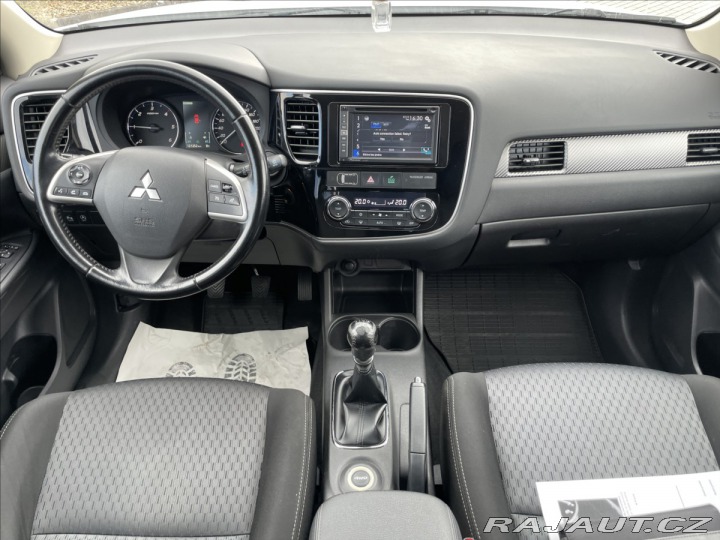 Mitsubishi Outlander 2,3 DI-D 110kW 4WD Tažné 2015