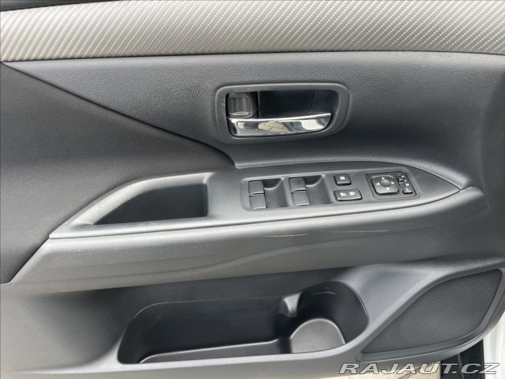 Mitsubishi Outlander 2,3 DI-D 110kW 4WD Tažné 2015