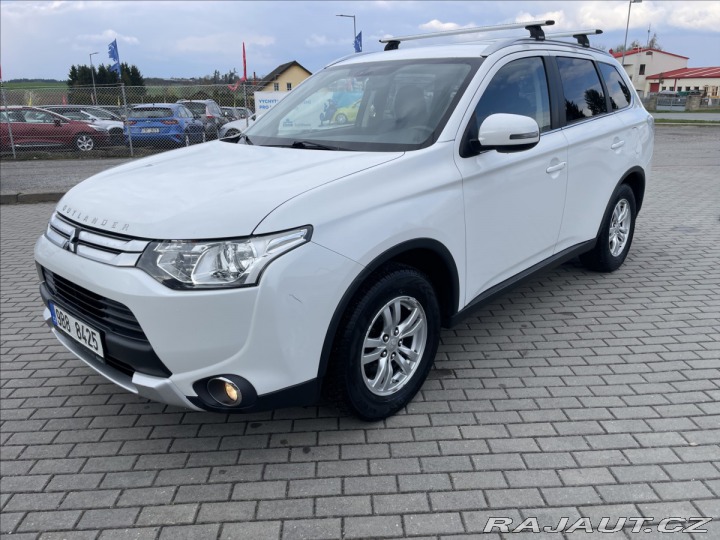Mitsubishi Outlander 2,3 DI-D 110kW 4WD Tažné 2015