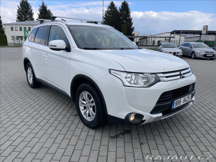 Mitsubishi Outlander 2,3 DI-D 110kW 4WD Tažné 2015