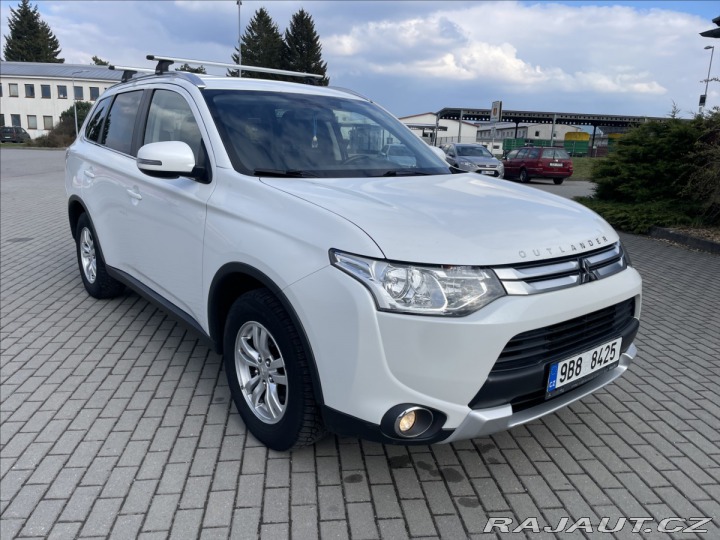 Mitsubishi Outlander 2,3 DI-D 110kW 4WD Tažné 2015