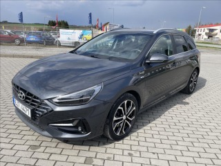 Hyundai i30 1,5 T-GDI MHEV FAMILY Taž