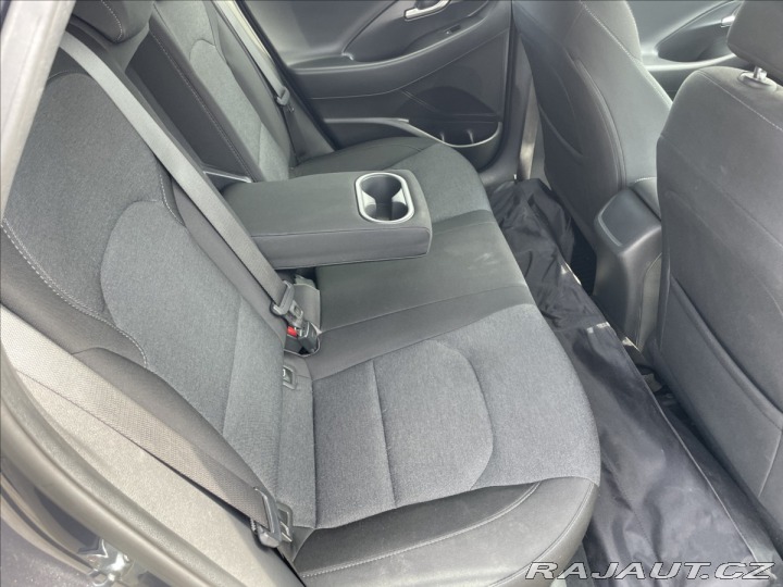 Hyundai i30 1,5 T-GDI MHEV FAMILY Taž 2021