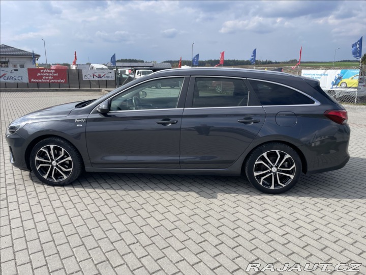 Hyundai i30 1,5 T-GDI MHEV FAMILY Taž 2021