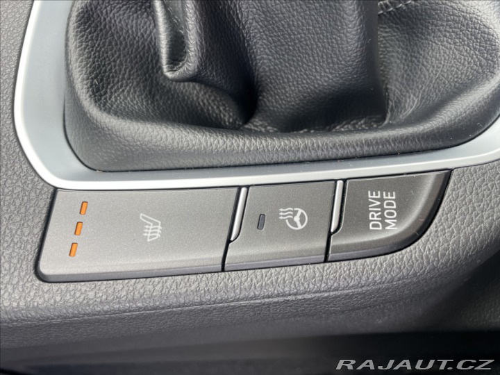 Hyundai i30 1,5 T-GDI MHEV FAMILY Taž 2021