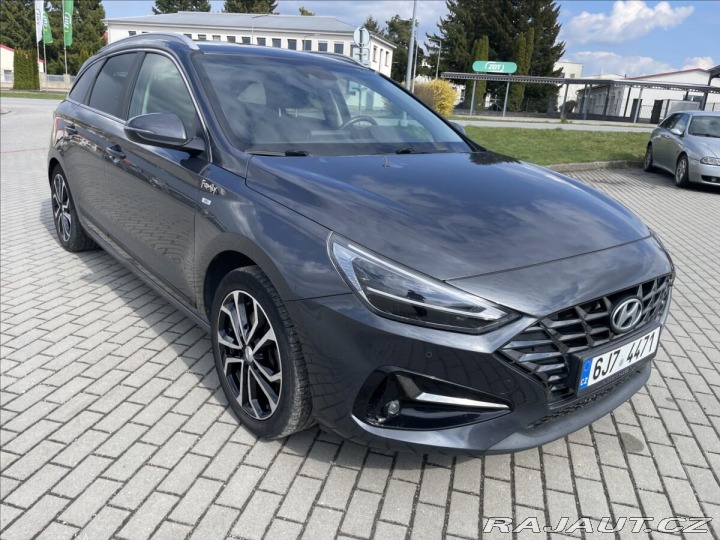 Hyundai i30 1,5 T-GDI MHEV FAMILY Taž 2021