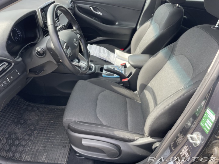 Hyundai i30 1,5 T-GDI MHEV FAMILY Taž 2021