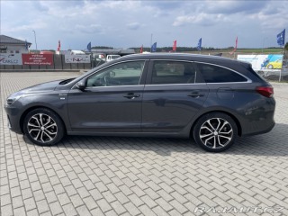 Hyundai i30 1,5 T-GDI MHEV FAMILY Taž 2021