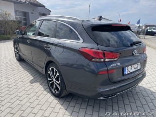 Hyundai i30 1,5 T-GDI MHEV FAMILY Taž 2021