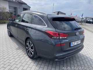 Hyundai i30 1,5 T-GDI MHEV FAMILY Taž 2021