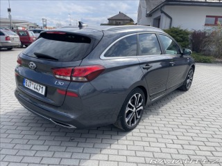 Hyundai i30 1,5 T-GDI MHEV FAMILY Taž 2021