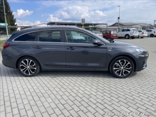 Hyundai i30 1,5 T-GDI MHEV FAMILY Taž 2021
