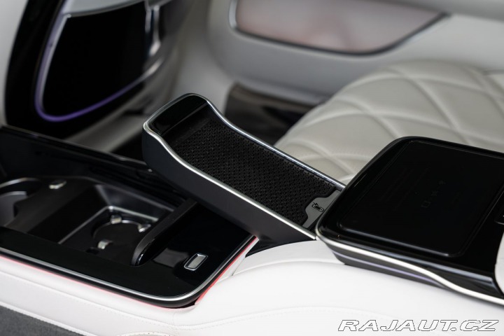 Mercedes-Benz S Maybach V12 4MATIC 2023