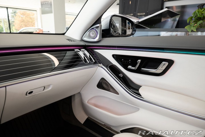 Mercedes-Benz S Maybach V12 4MATIC 2023