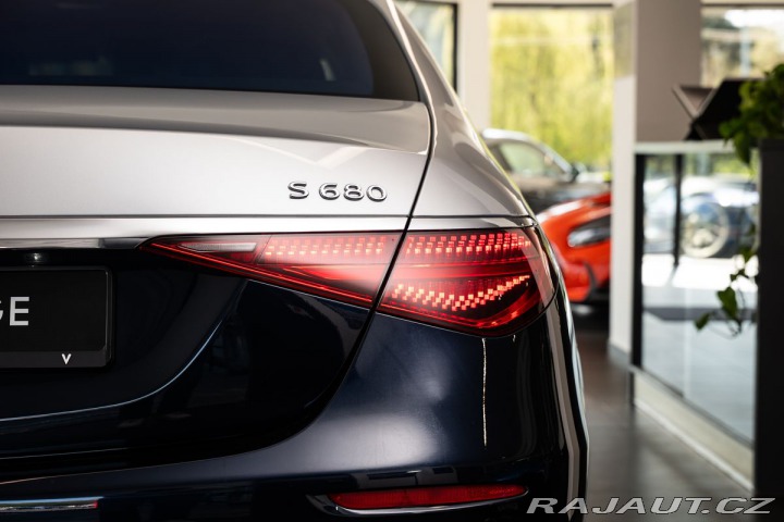 Mercedes-Benz S Maybach V12 4MATIC 2023