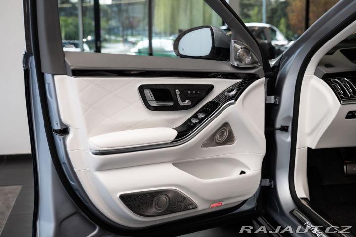 Mercedes-Benz S Maybach 4MATIC 2023