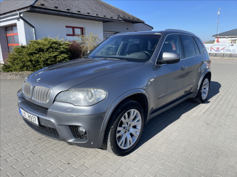 BMW X5 3,0 XDRIVE 40D M-Paket CZ
