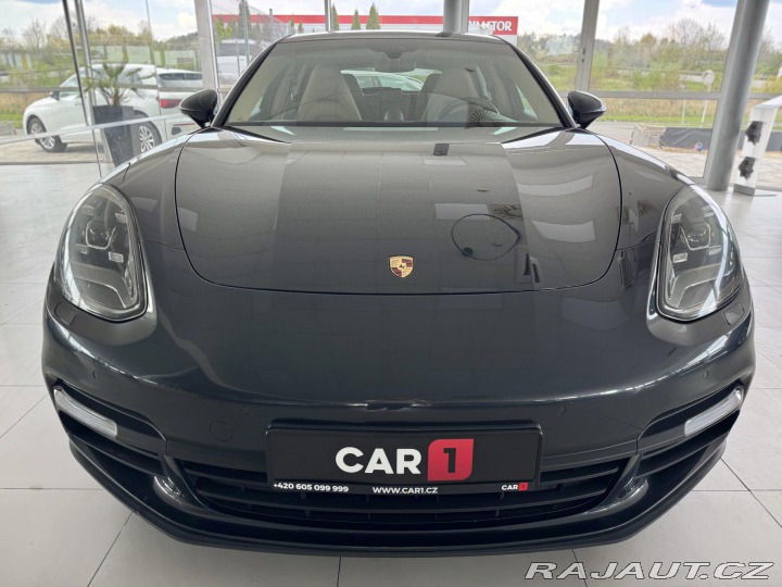 Porsche Panamera 4 E-Hybrid*Dověry*REZERVA 2018