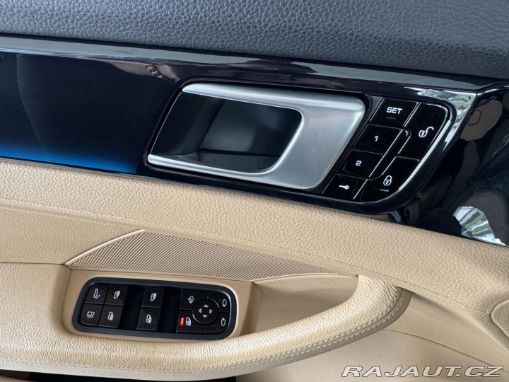 Porsche Panamera 4 E-Hybrid*Dověry*REZERVA 2018