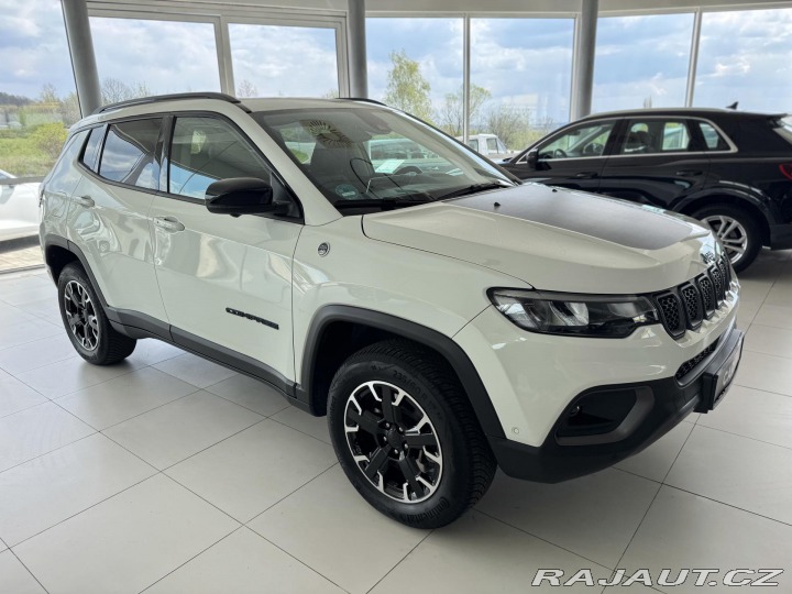 Jeep Compass 4xe 240*TrailHawk*MaxVýba 2023