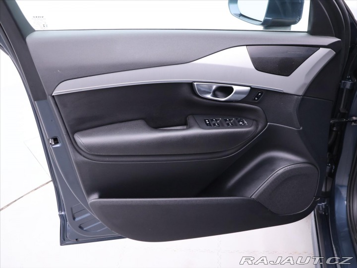 Volvo XC90 2,0 173 kW AWD Momentum D 2019
