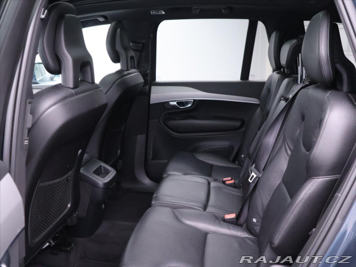 Volvo XC90 2,0 D5 173 kW AWD Momentu 2019