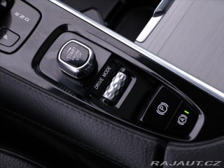 Volvo XC90 2,0 D5 173 kW AWD Momentu 2019