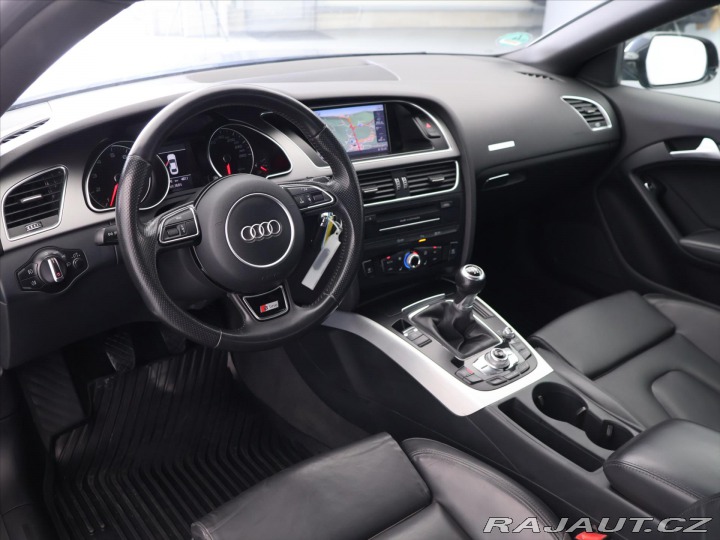 Audi A5 2,0 TFSI 155kW quattro S- 2013