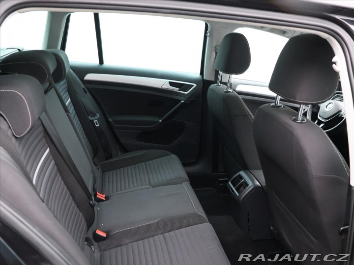 Volkswagen Golf 1,4 TSI 92kW Cup 1.Maj Na 2014