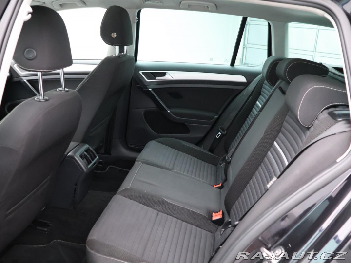 Volkswagen Golf 1,4 TSI 92kW Cup 1.Maj Na 2014