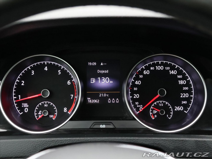 Volkswagen Golf 1,4 TSI 92kW Cup 1.Maj Na 2014