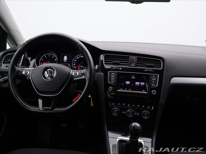 Volkswagen Golf 1,4 TSI 92kW Cup 1.Maj Na 2014