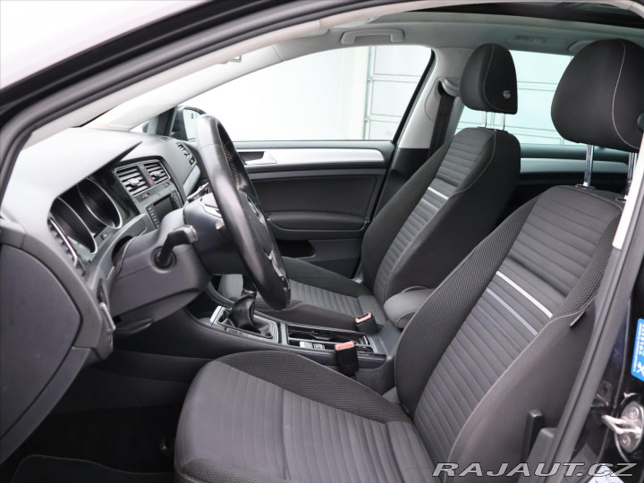 Volkswagen Golf 1,4 TSI 92kW Cup 1.Maj Na 2014