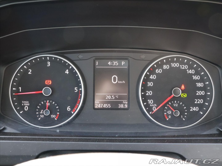 Volkswagen Caravelle 2,0 TDI 150kW DSG 8Míst C 2016