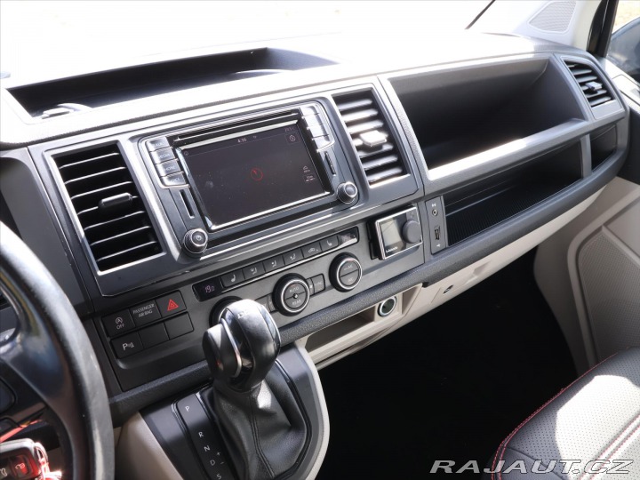 Volkswagen Caravelle 2,0 TDI 150kW DSG 8Míst C 2016