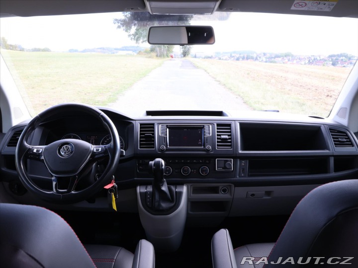 Volkswagen Caravelle 2,0 TDI 150kW DSG 8Míst C 2016