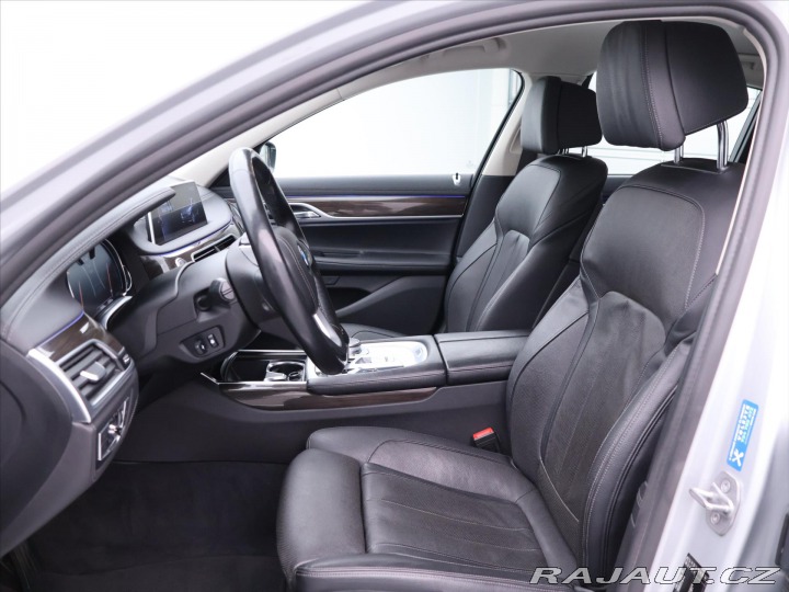 BMW 7 3,0 740d 235kW xDrive LED 2016