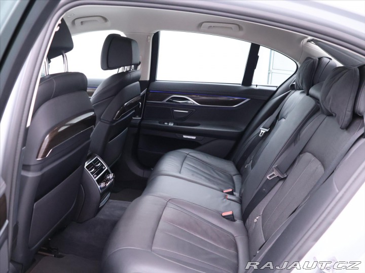 BMW 7 3,0 740d 235kW xDrive LED 2016