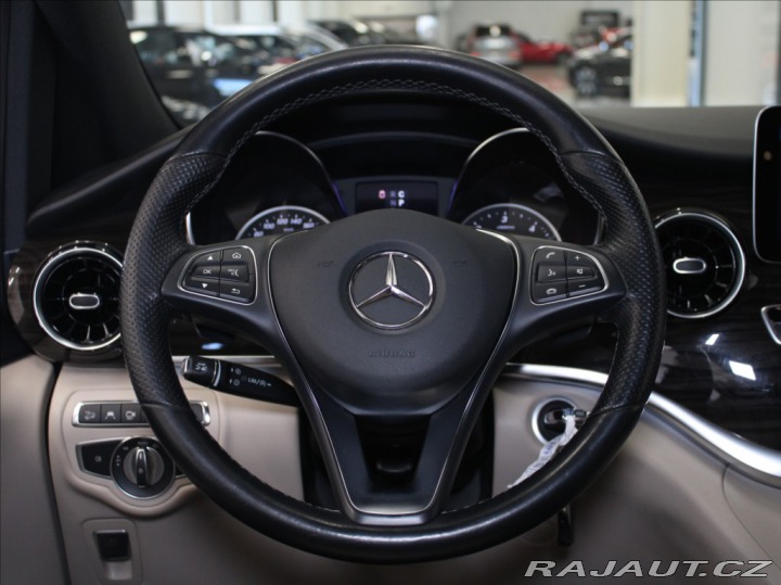 Mercedes-Benz V 2,0 300d 4M AMG Ventilace 2023