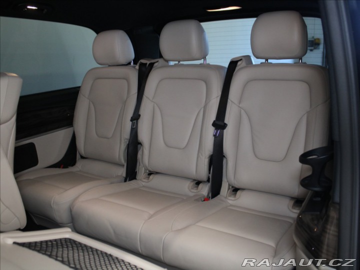 Mercedes-Benz V 2,0 300d 4M AMG Ventilace 2023