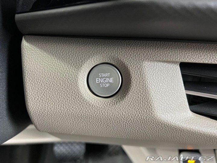 Volkswagen Multivan 2.0TDI DSG LIFE, PANO, IQ 2023