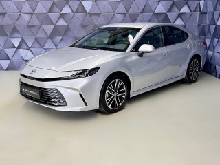 Toyota Camry 2.5 HYBRID e-CVT PRESTIGE